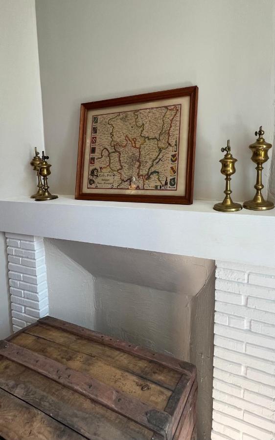 L'Escale Chambres Et Table D'Hotes Verdun-sur-le-Doubs Eksteriør billede