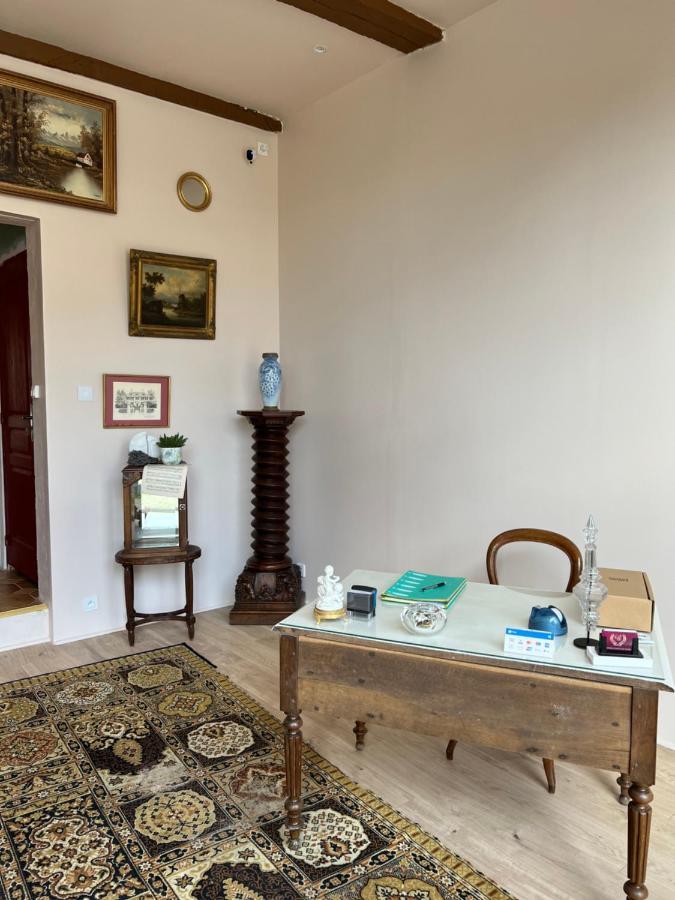 L'Escale Chambres Et Table D'Hotes Verdun-sur-le-Doubs Eksteriør billede